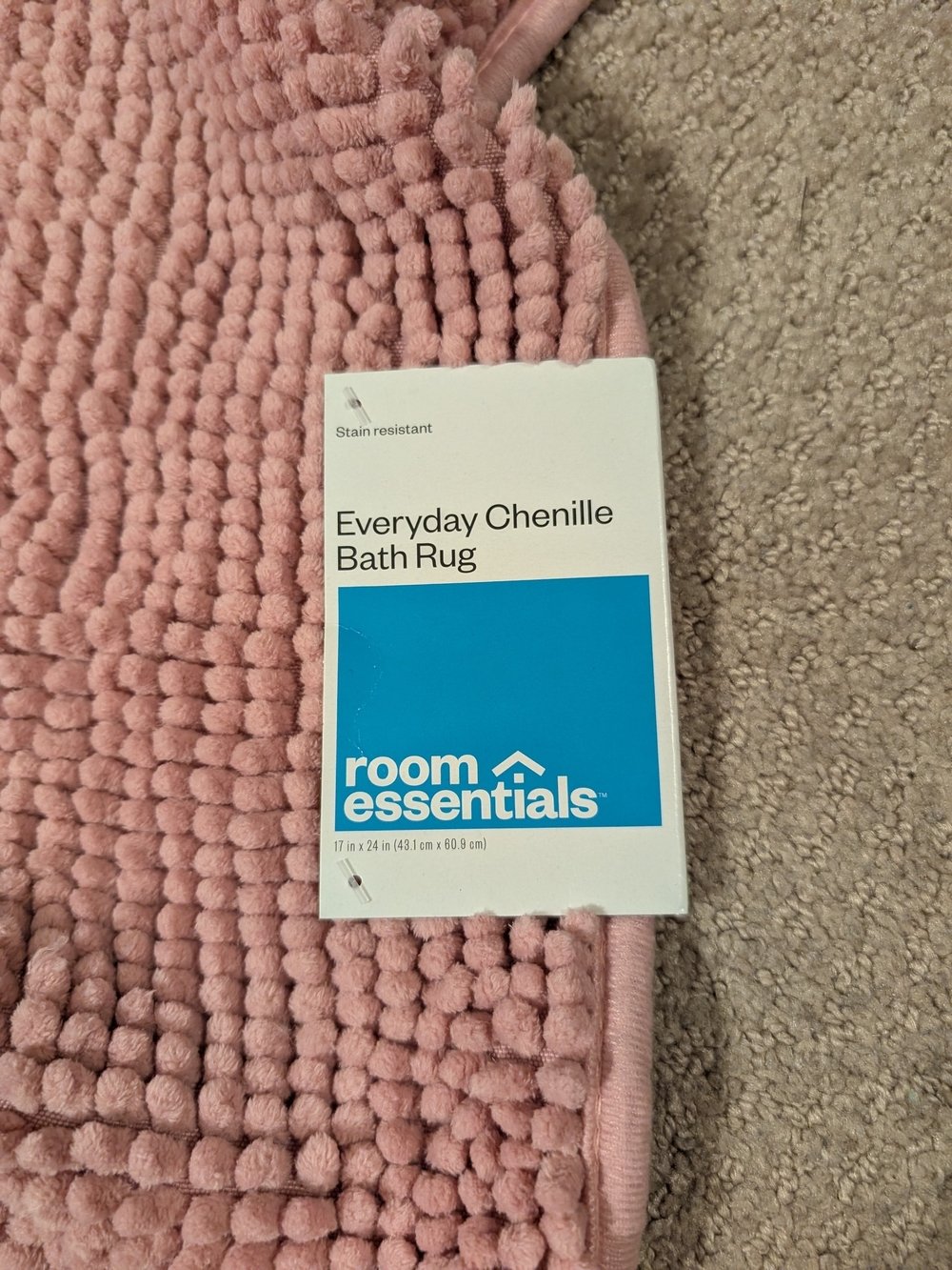 Room Essentials Pink Chenille Bath Rug - Picture 2 of 4